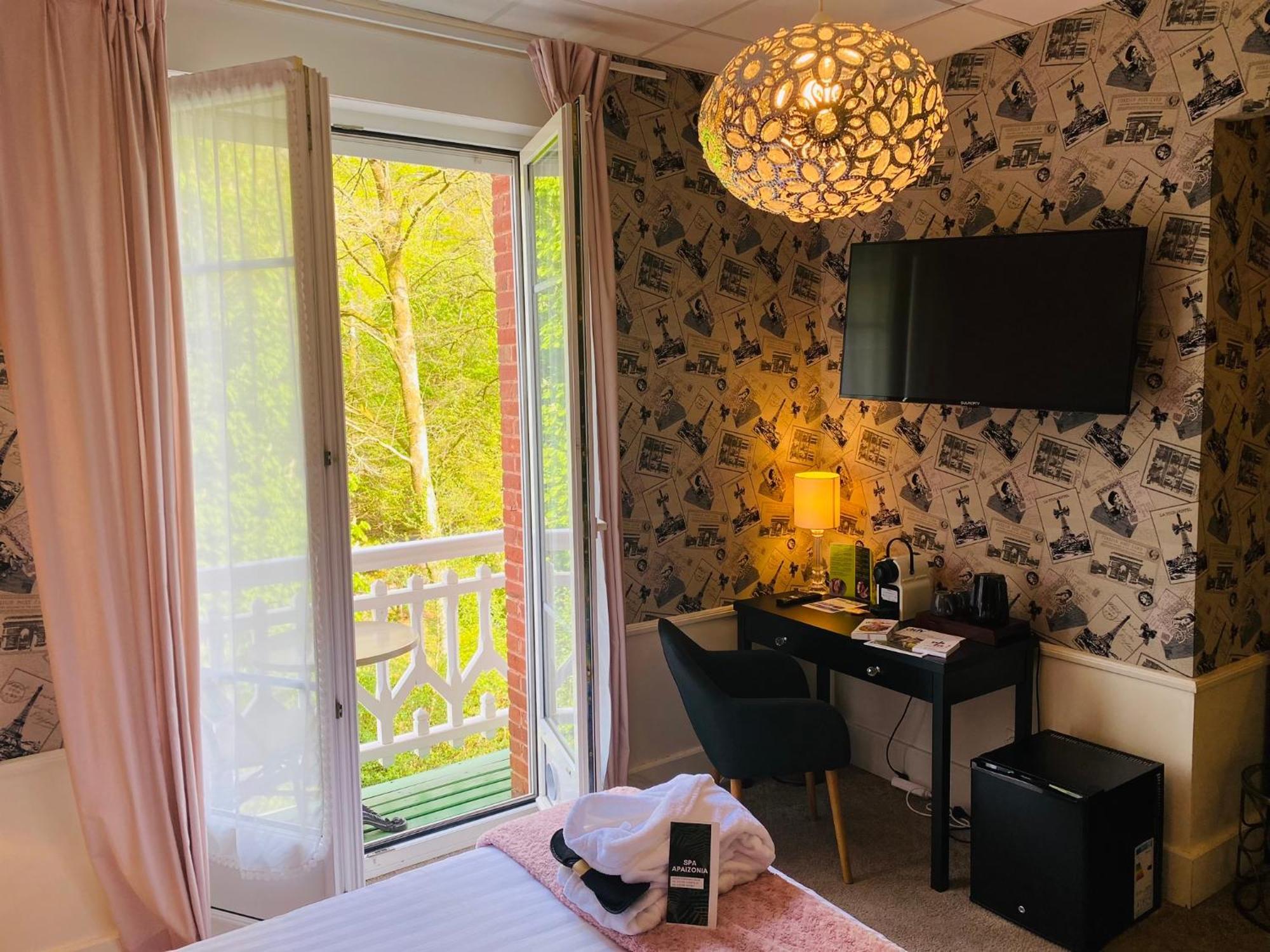 Brit Hotel & Spa Le Roc Au Chien Bagnoles de l'Orne Normandie Ngoại thất bức ảnh